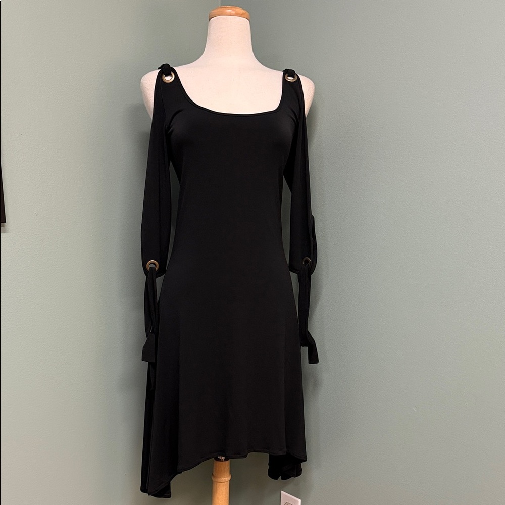 Eva Varro - Chic Black Long Sleeve Jersey Dress
